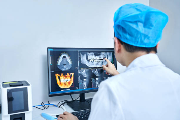 Best Emergency Tooth Extraction in Edcouch, TX